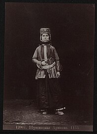 Շուշի քաղաքի հայուհի, 1900 թվական