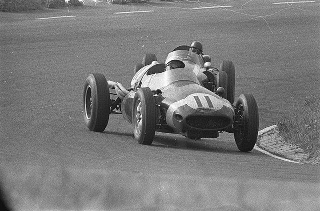Stirling Moss (front) took the lead of the Dutch Grand Prix from Jo Bonnier (back), but soon after, he retired with mechanical woes, giving the Swede 