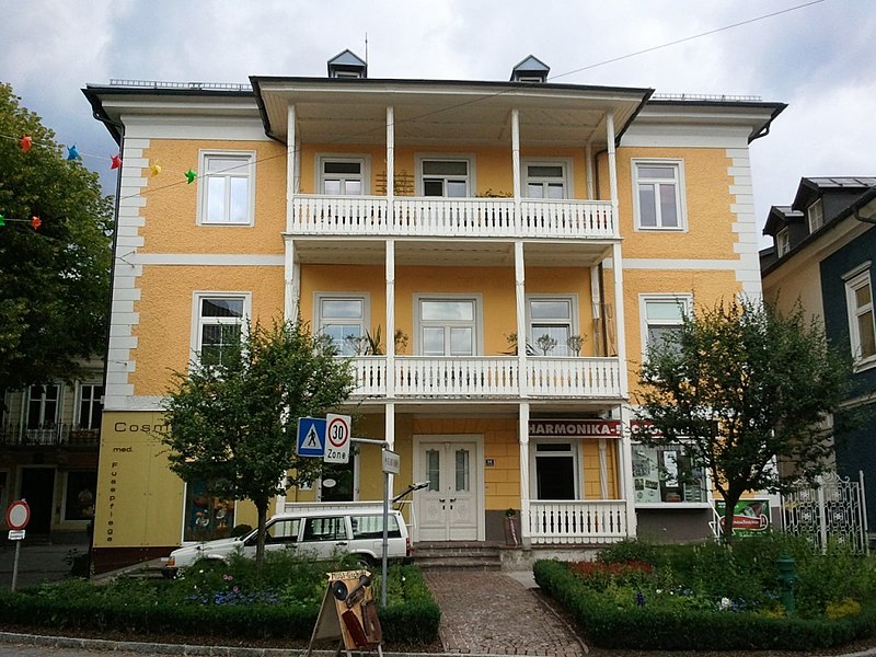 File:Bad Ischl ehem Schmiedehaus Kreuzplatz 14.jpg