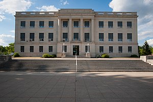 Barnes County Courthouse 2009.jpg