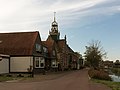 Barsingerhorn, het voormalige raadhuis in straatzicht