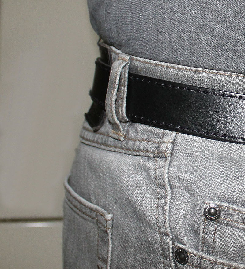 Buy Guess women plain belt loops with belt pants tan Online | Brands For  Less