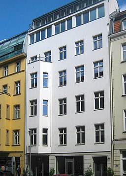 Berlin, Mitte, Glinkastrasse 30, Mietshaus