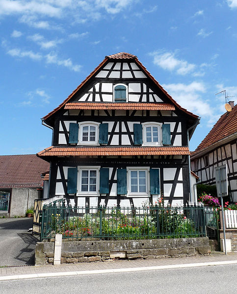 File:Betschdorf-Maison à colombages(2) .jpg