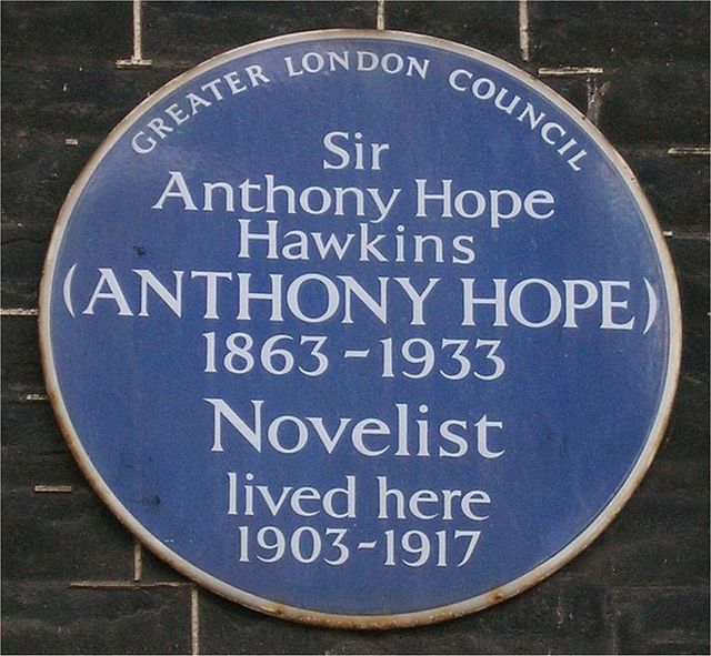 Blue plaque in Bedford Square, London
