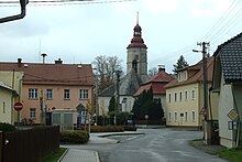 File:Brantice,_hlavní_křižovatka.jpg