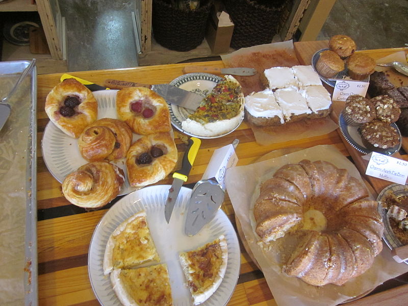 File:Breads on Oak Counter Treats 1.JPG