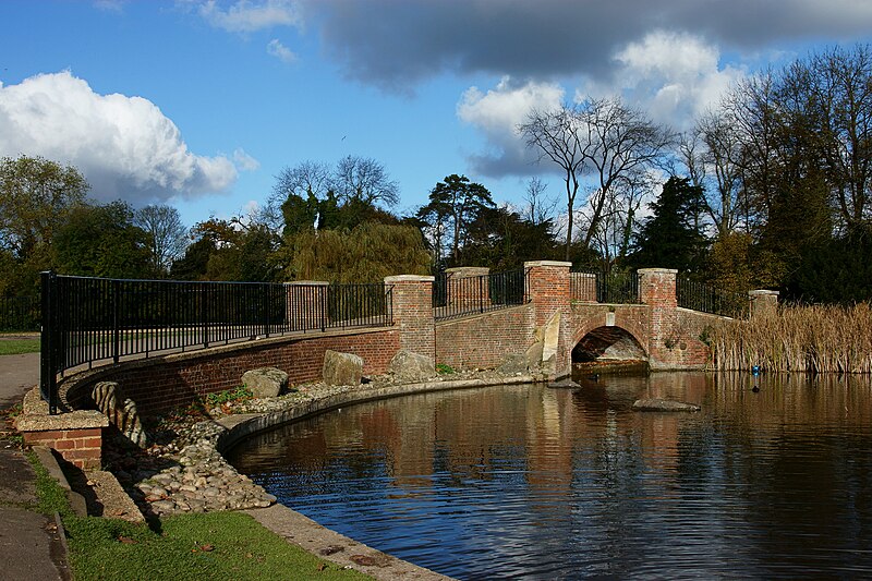 File:Bridge in Verulamium Park, St.Albans - geograph.org.uk - 3215828.jpg