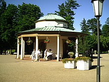 Brunnentempel im historischen Kurpark