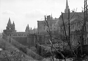 Budapest 1945, Castle District, war damage Fortepan 105833.jpg