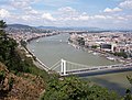 Elizabetin most (u prvom planu) u Budimpešti