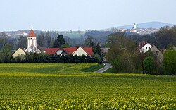 Pohlad ze zapada na Budyšink; w pozadku Hrodźišćanska cyrkej a Limas