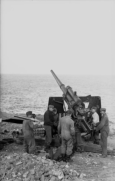 File:Bundesarchiv Bild 101I-258-1324-18, Südfrankreich, Flak-Stellung an Küste.jpg