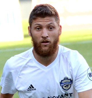 <span class="mw-page-title-main">Enzo Martínez (footballer, born 1990)</span> Uruguayan footballer