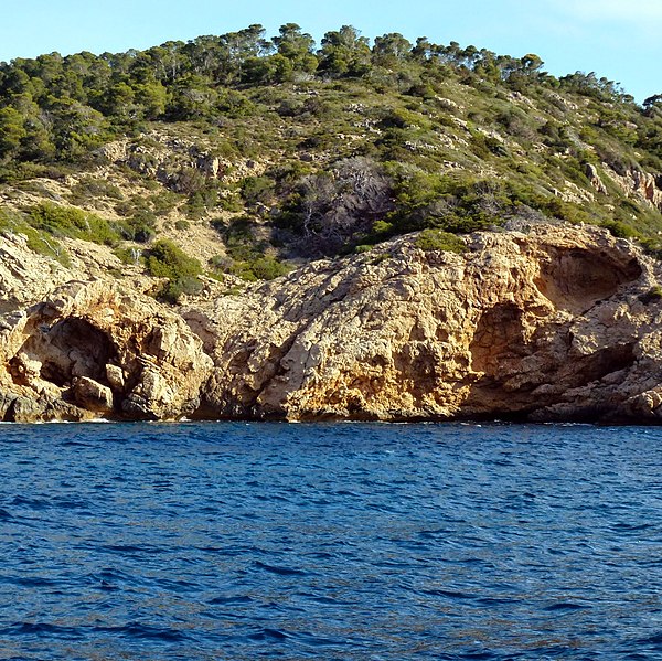 File:Cabrera, Balearic Islands - panoramio (2).jpg