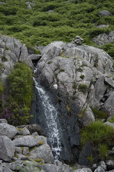File:Cairn and waterfall - geograph.org.uk - 888608.jpg