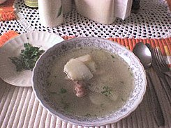 Caldo y cilantro.JPG