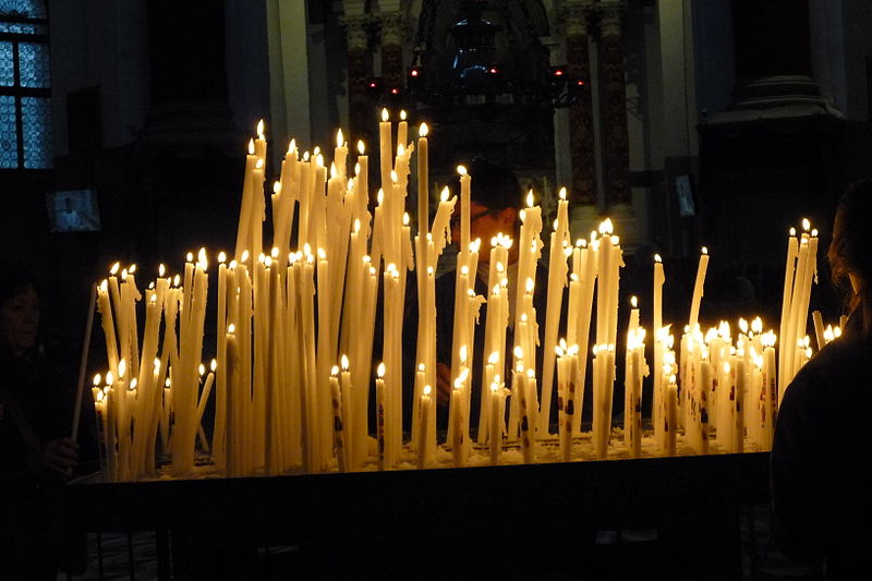 File:Candles at the Basilica della Salute in Venice.JPG