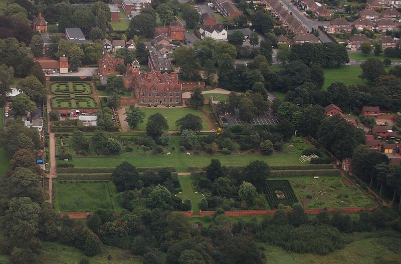 File:Castle Bromwich Hall and Gardens from the air 02.jpg