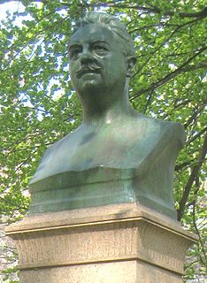 Bust of Victor Herbert Sculpture in Manhattan, New York, U.S.