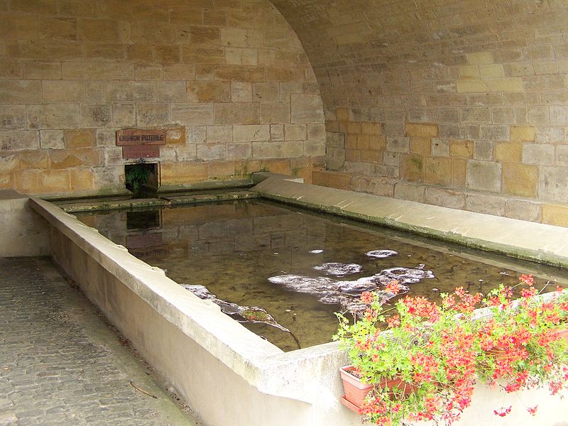 File:Chénières Lavoir 1.jpg