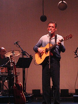 Chico Buarque tijdens een optreden in Porto Alegre, maart 2007