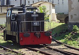 Pelangsir Diesel Hunslet Kelas Y dioperasikan oleh Sri Lanka Railways