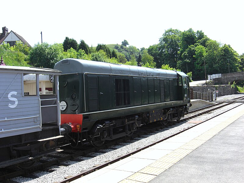 File:D8001 at Wirksworth.JPG