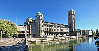 <span class="mw-page-title-main">Deutsches Museum</span> Worlds largest museum of science and technology