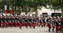 Saint-Cyr cadets at the Bastille Day military parade on the Champs-Elysees ESM Saint-Cyr 14 07 07.jpg