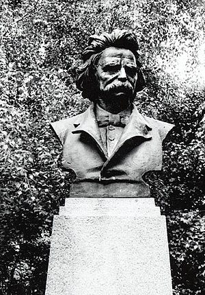 Edvard Grieg (heykel) .jpg
