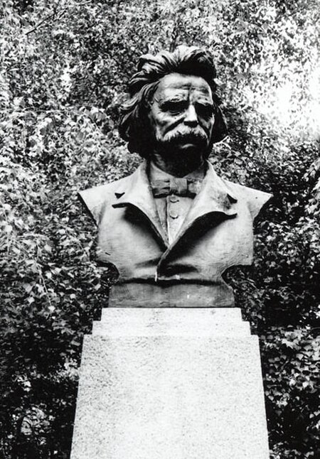 Edvard Grieg (sculpture)