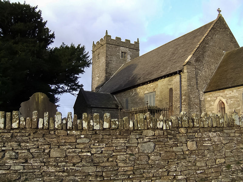 File:EglwysilanChurchRhonddaCynonTaff.jpg