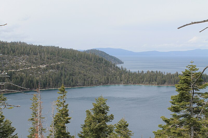 File:Emerald Bay State Park - panoramio (17).jpg