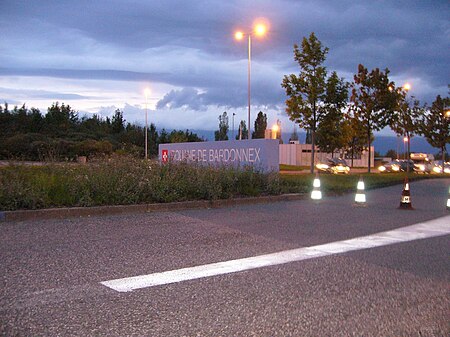 Entrance to Bardonnex