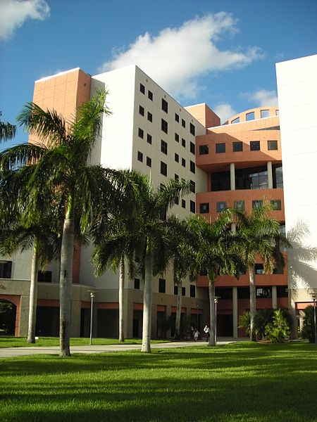 File:FIU Towers.JPG