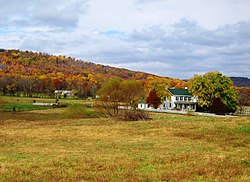 Fall View of Farm - panoramio.jpg