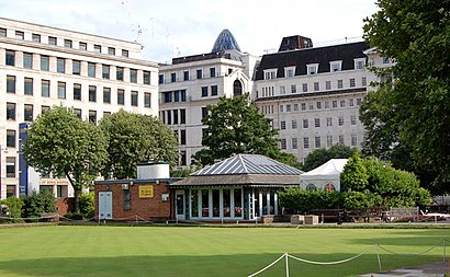 How to get to Finsbury Square (D) with public transport- About the place