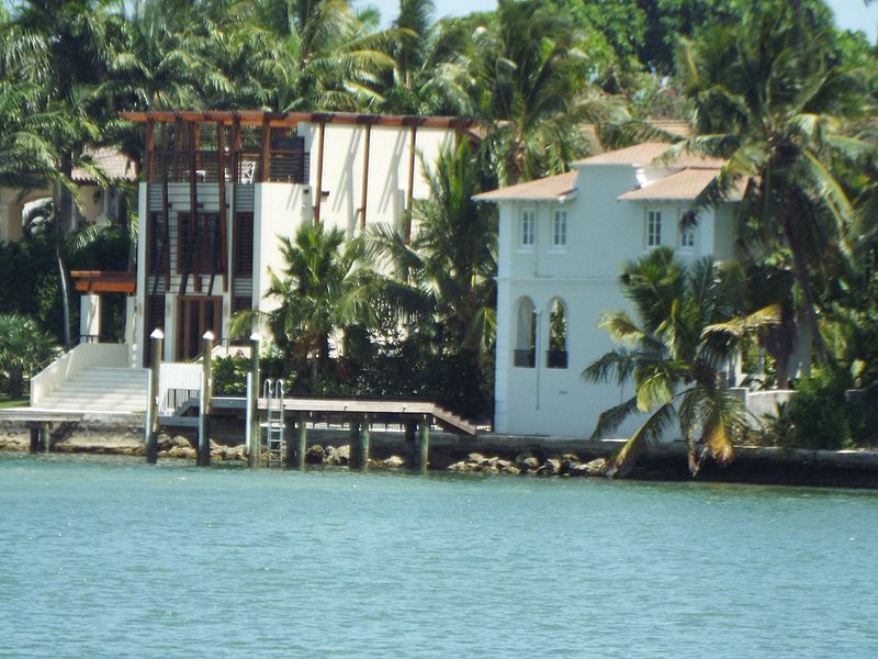 File:Florida-Miami-Al Capones Mansion-1922-3.jpg