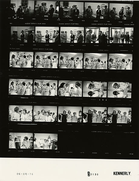 File:Ford B0130 NLGRF photo contact sheet (1976-06-08)(Gerald Ford Library).jpg