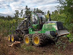 Forwarder John Deere 1110G-20200927-RM-171415.jpg