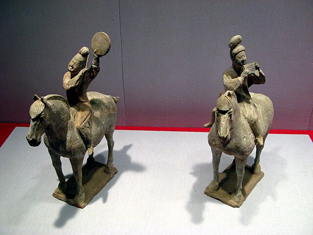 Musicians riding horses, Tang dynasty