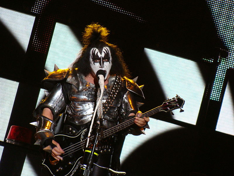 File:Gene Simmons - Azkena Rock Festival 2010 4.jpg