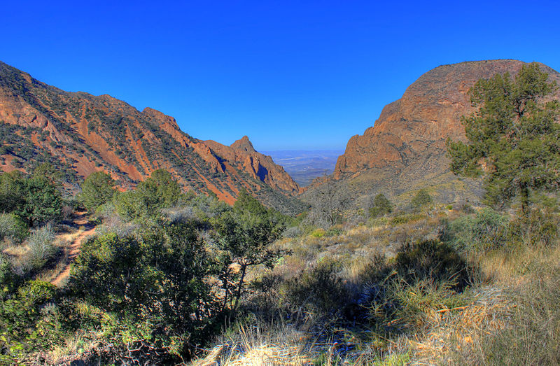 File:Gfp-texas-big-bend-national-park-across-the-valley.jpg