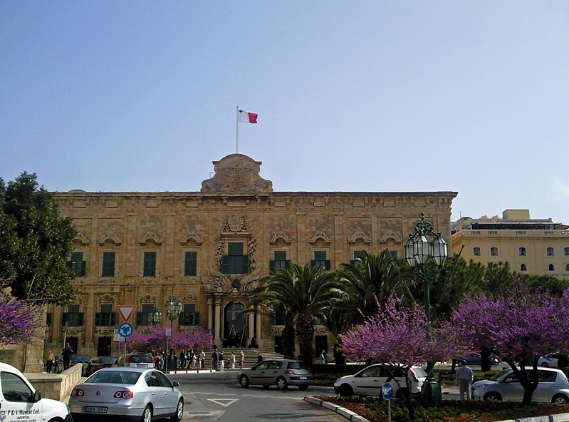 File:Governmental Palace in Valletta, Malta.jpg