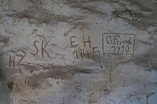 Graffiti im Glockenturm, die heute unter Denkmalschutz stehen