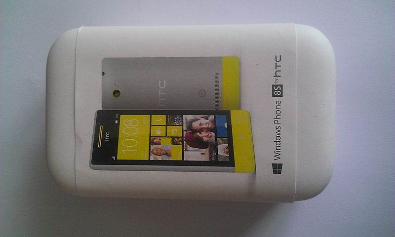 File:HTC Windows Phone 8S 2.jpg