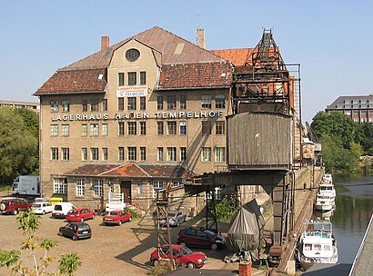 So kommt man zu dem Hafen Tempelhof mit den Öffentlichen - Mehr zum Ort Hier