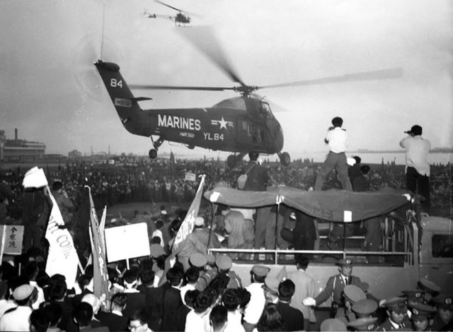 A U.S. Marines helicopter comes to Hagerty's rescue, June 10, 1960
