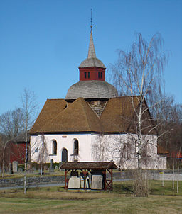 Hakarps kirke i april 2010.